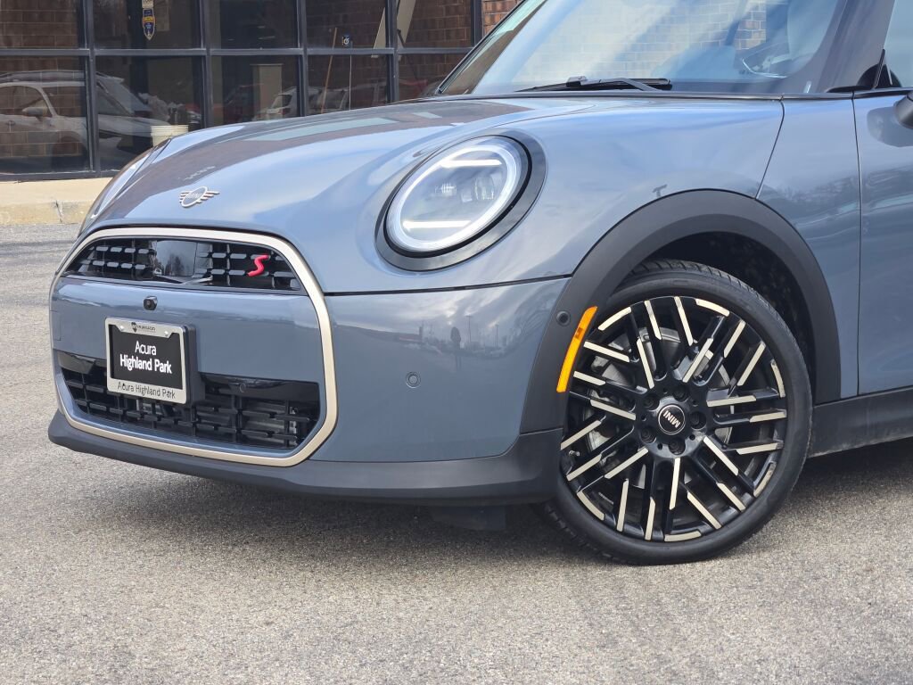 Used 2025 MINI Cooper S image 2