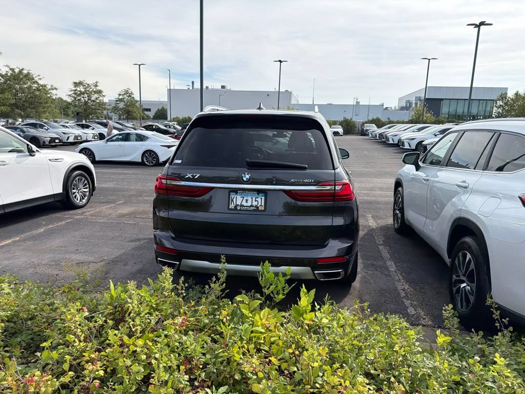 Used 2020 BMW X7 xDrive40i w/ Premium Package AWD/4WD image 25