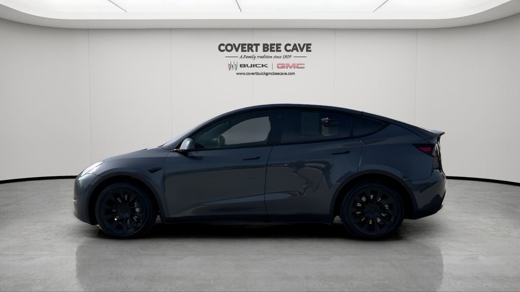 Used 2022 Tesla Model Y Long Range image 5