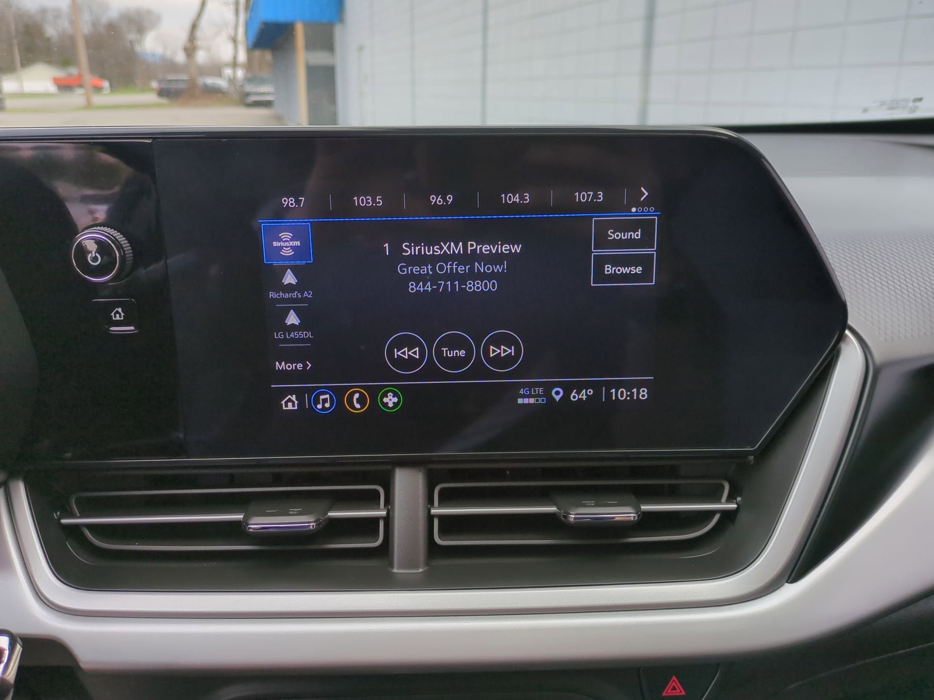 Certified 2024 Chevrolet Trax RS w/ Sunroof Package FWD image 13
