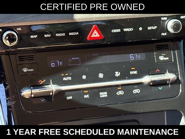 Used 2024 Kia Carnival EX FWD image 21