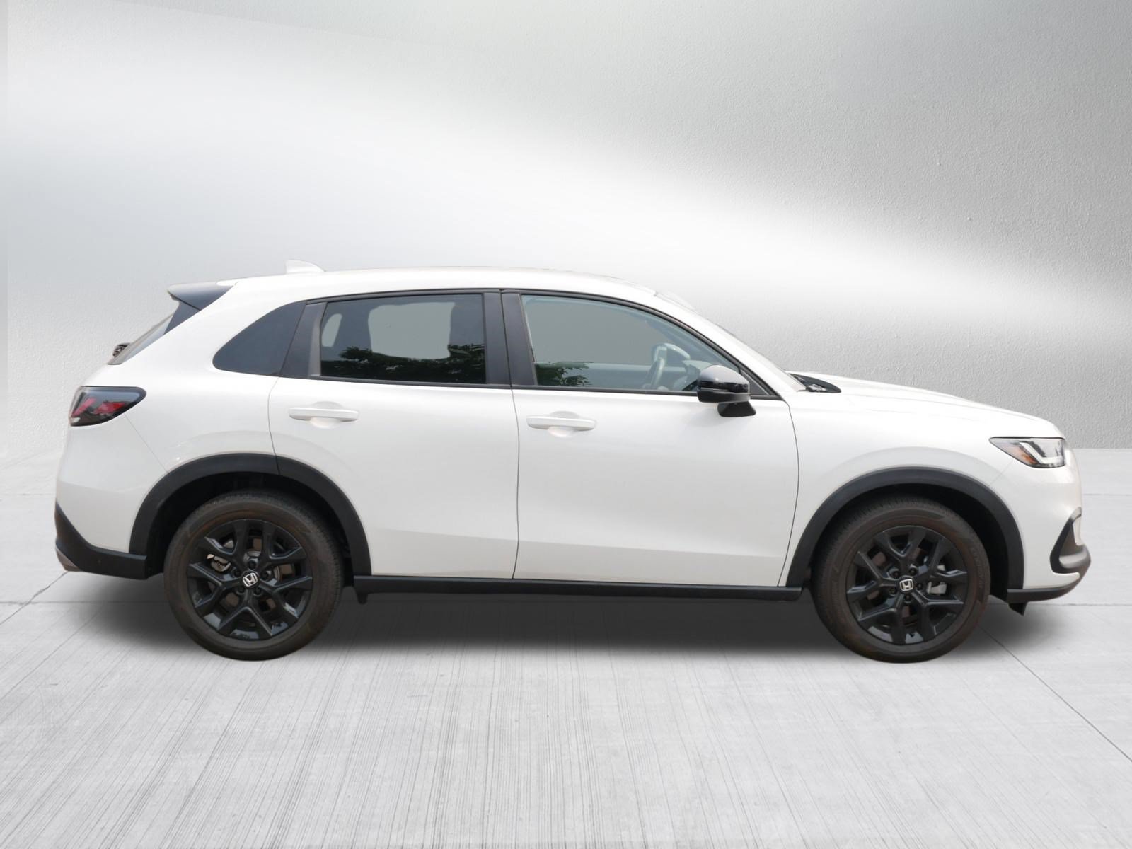 Used 2024 Honda HR-V Sport image 6