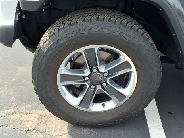 Used 2019 Jeep Wrangler Unlimited Sahara AWD/4WD image 29