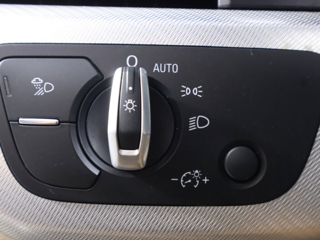 Used 2020 Audi A4 2.0T Premium Plus w/ Premium Plus Package image 10