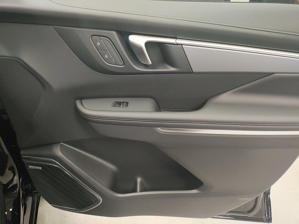 New 2026 Buick Enclave Sport Touring w/ Power Package image 9