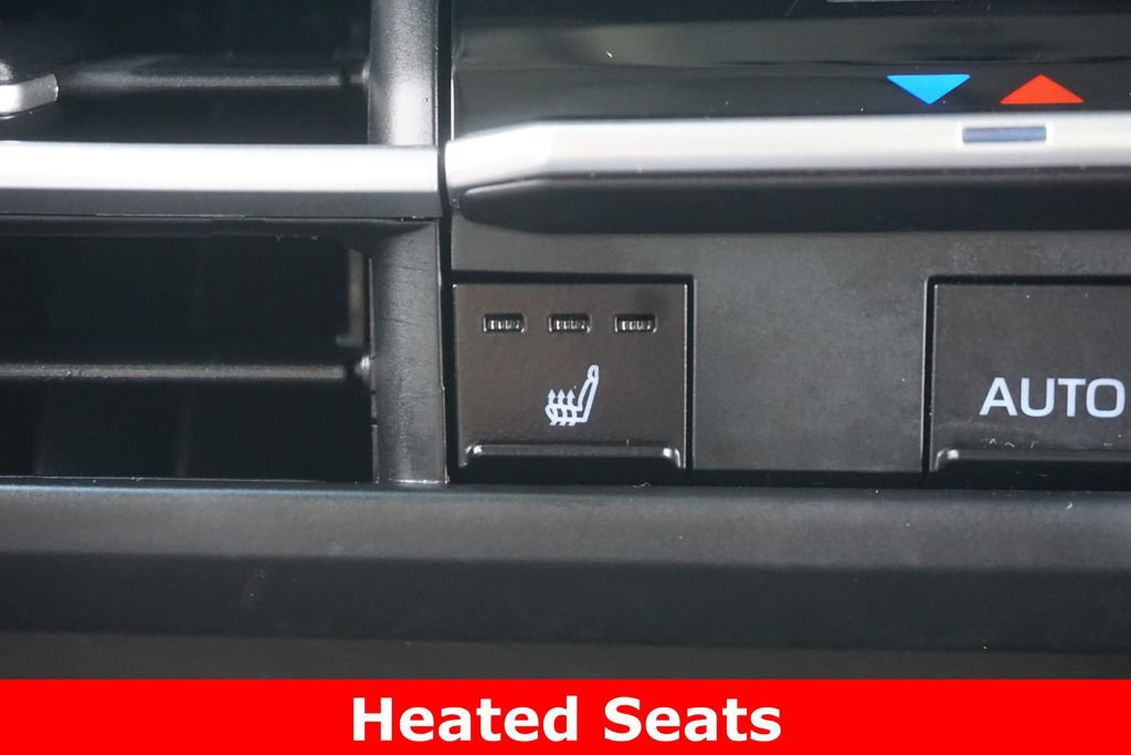 Used 2024 Toyota Sienna XLE w/ XLE Plus Package AWD/4WD image 8
