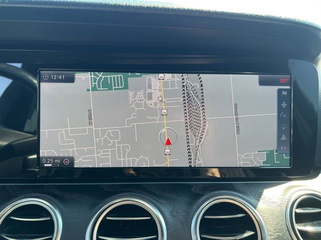 Used 2017 Mercedes-Benz E 300 4MATIC image 19