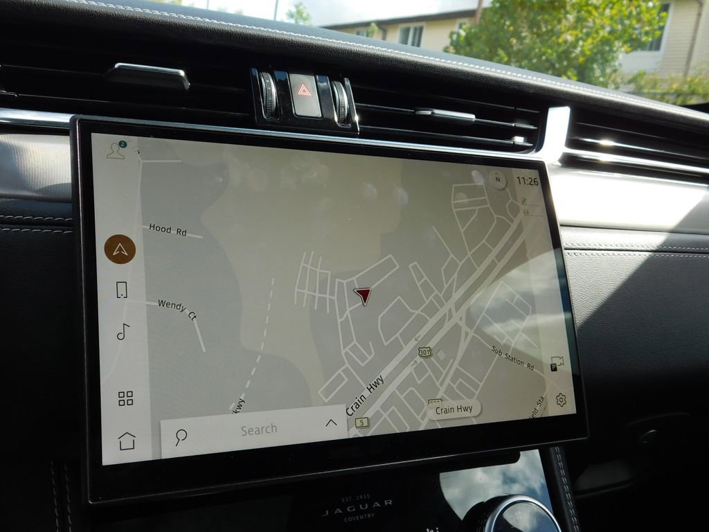 Used 2025 Jaguar F-PACE R-Dynamic S image 18