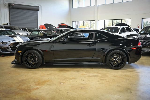 Used 2015 Chevrolet Camaro Z/28 RWD image 7