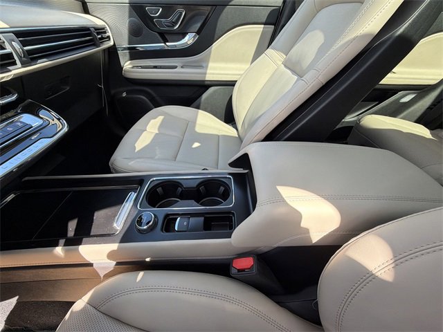 New 2026 Lincoln Corsair Premiere image 21