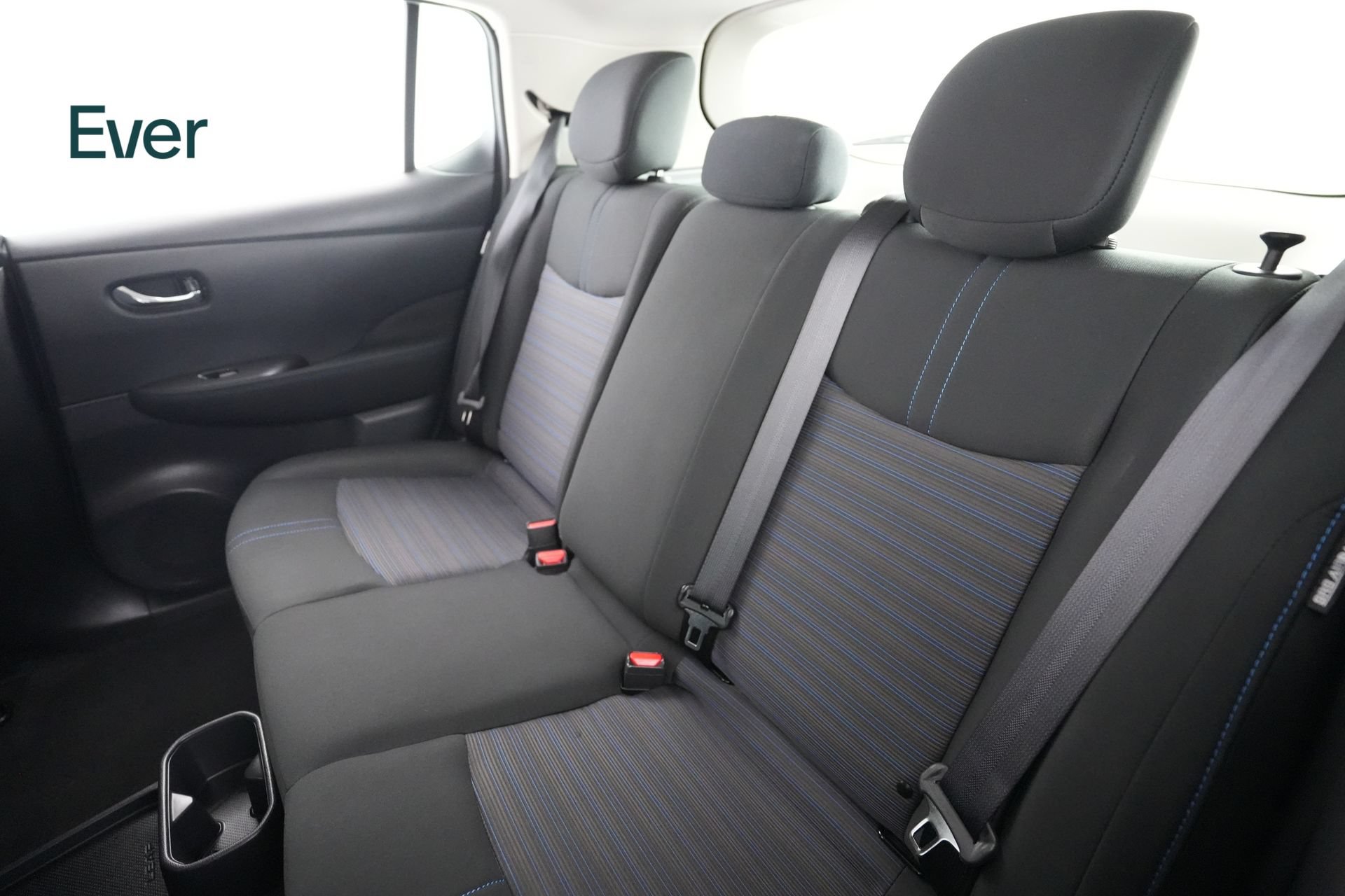 Used 2025 Nissan Leaf S FWD image 24