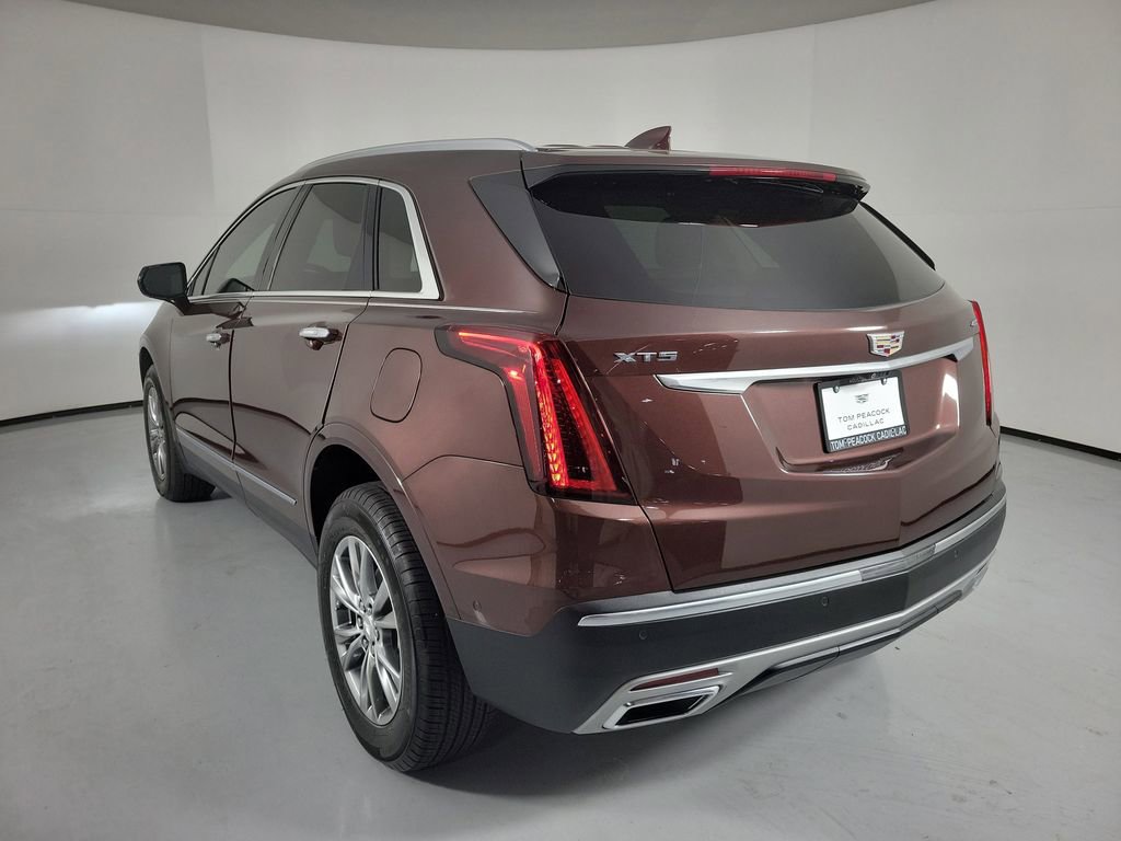 Certified 2023 Cadillac XT5 Premium Luxury w/ Technology Package FWD image 3