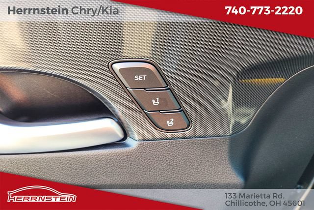 Used 2021 Hyundai Santa Fe Limited AWD/4WD image 16