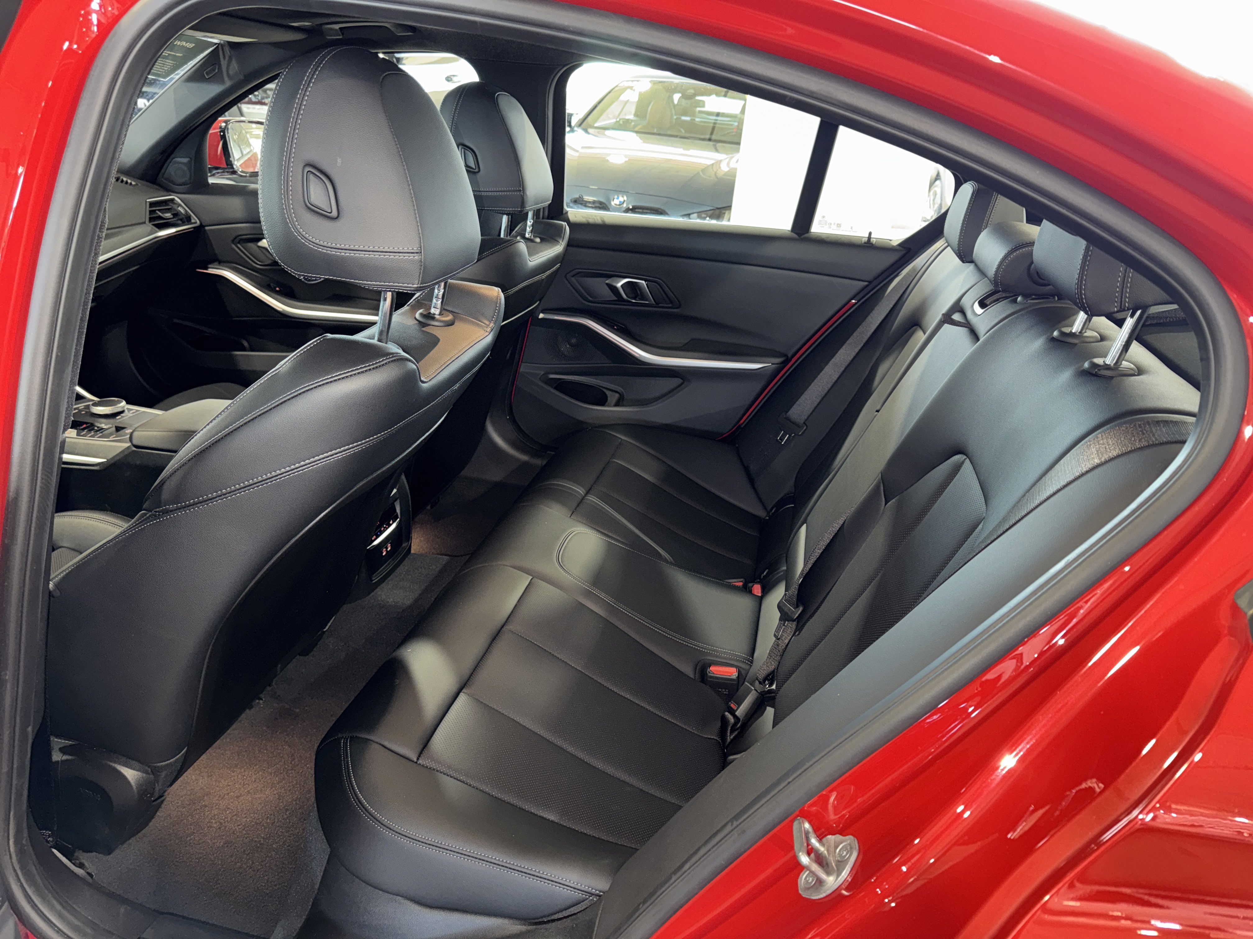 Certified 2024 BMW 330i Sedan image 14