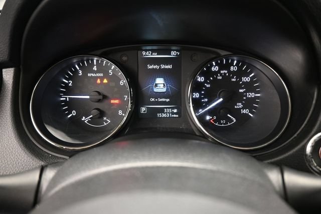 Used 2017 Nissan Rogue SV AWD/4WD image 3