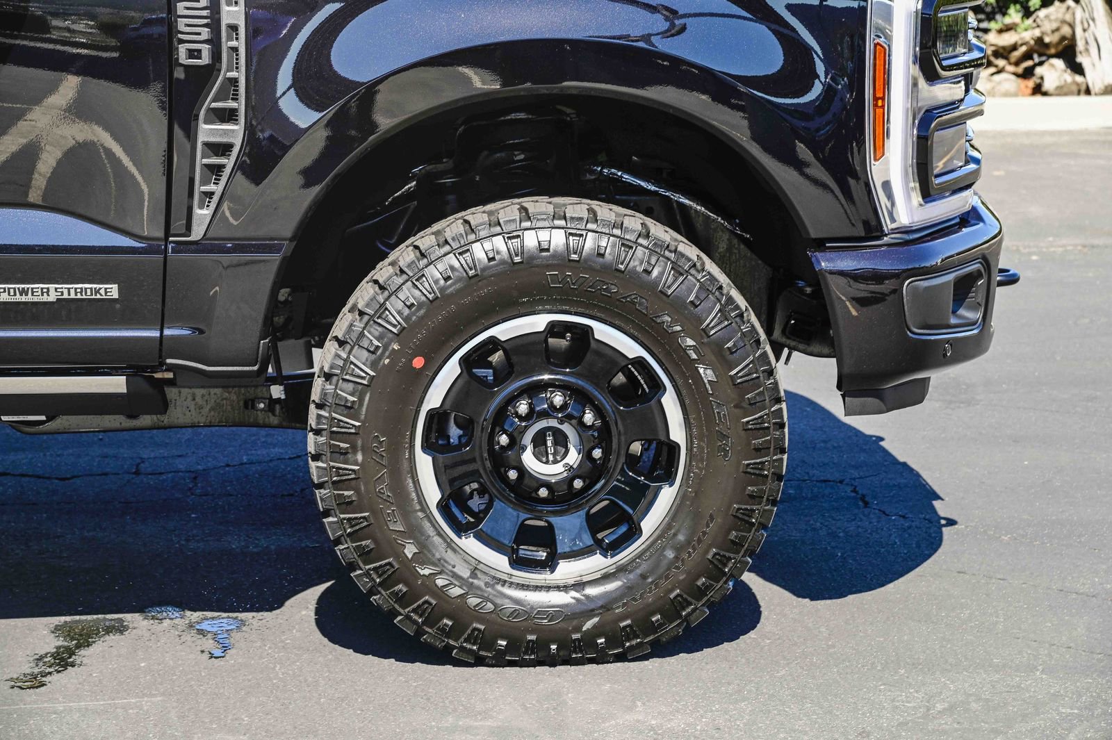 New 2026 Ford F250 Platinum image 9