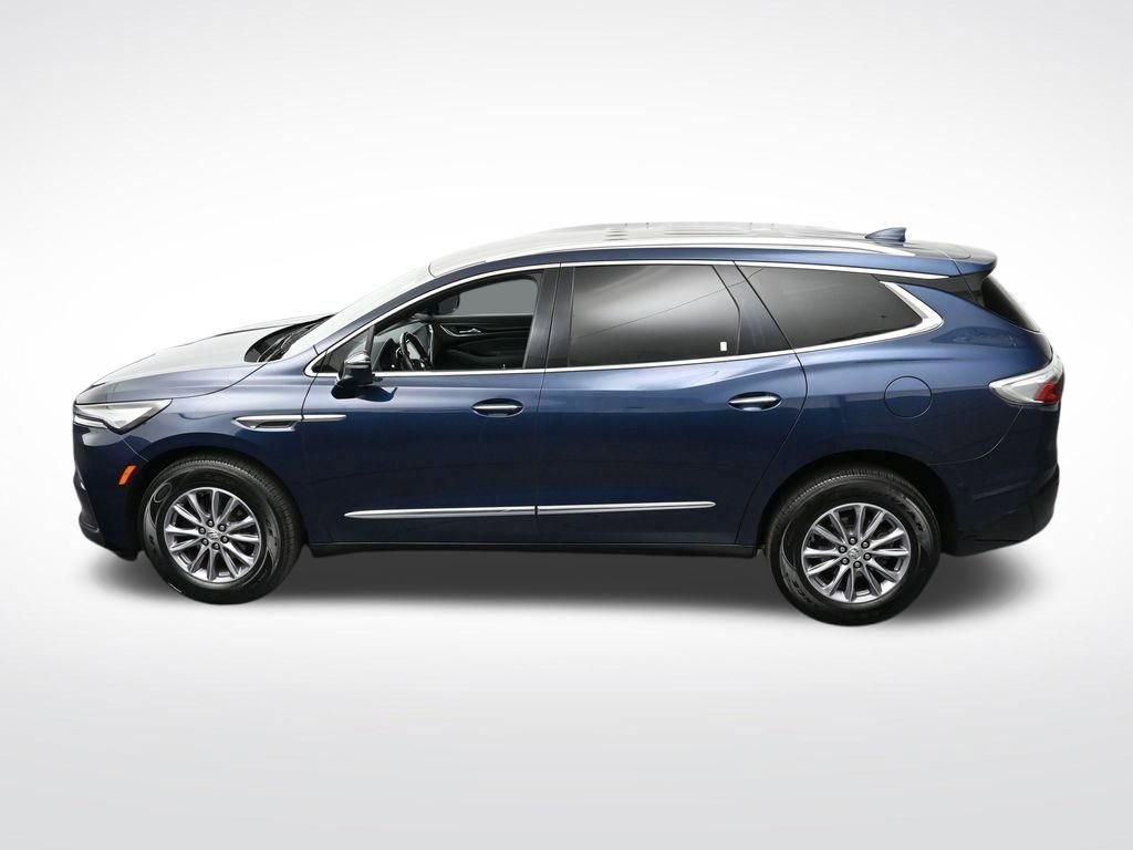 Used 2024 Buick Enclave Essence AWD/4WD image 19