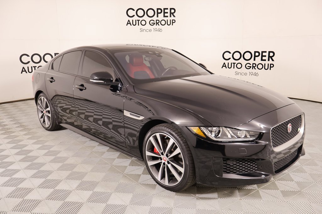 Used 2019 Jaguar XE S image 1