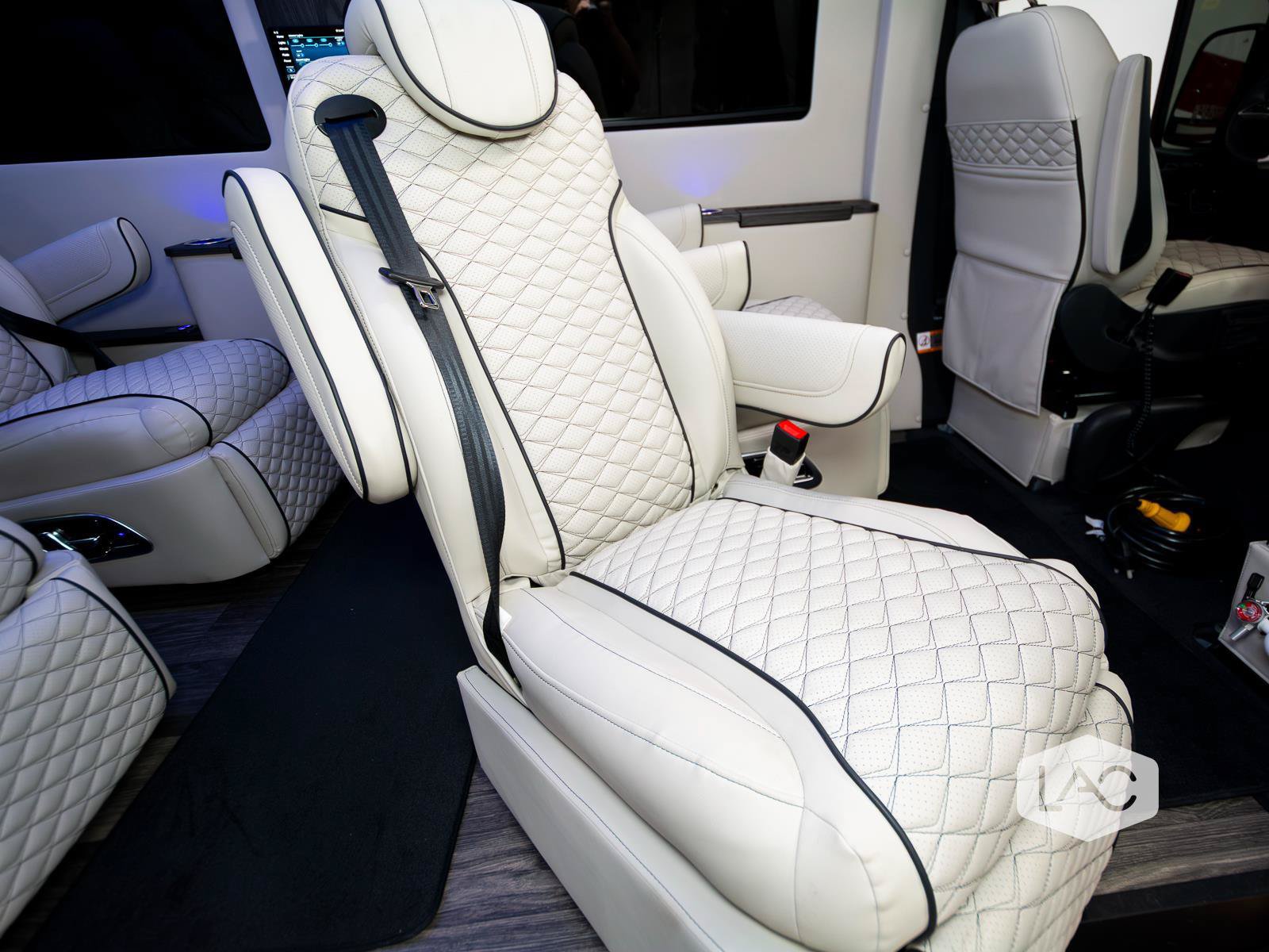 Used 2026 Mercedes-Benz Sprinter 3500 image 29