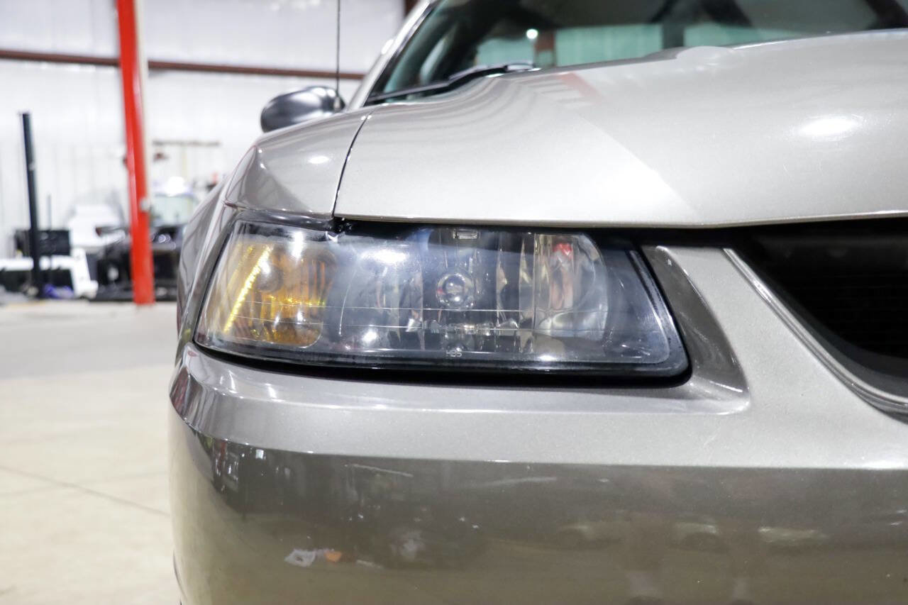 Used 2001 Ford Mustang Cobra image 32