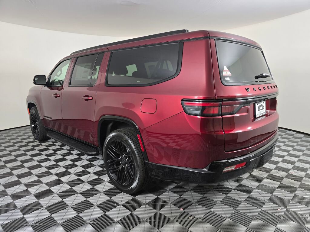 New 2025 Jeep Wagoneer L Series II w/ HD Trailer Tow Package w/25F image 6