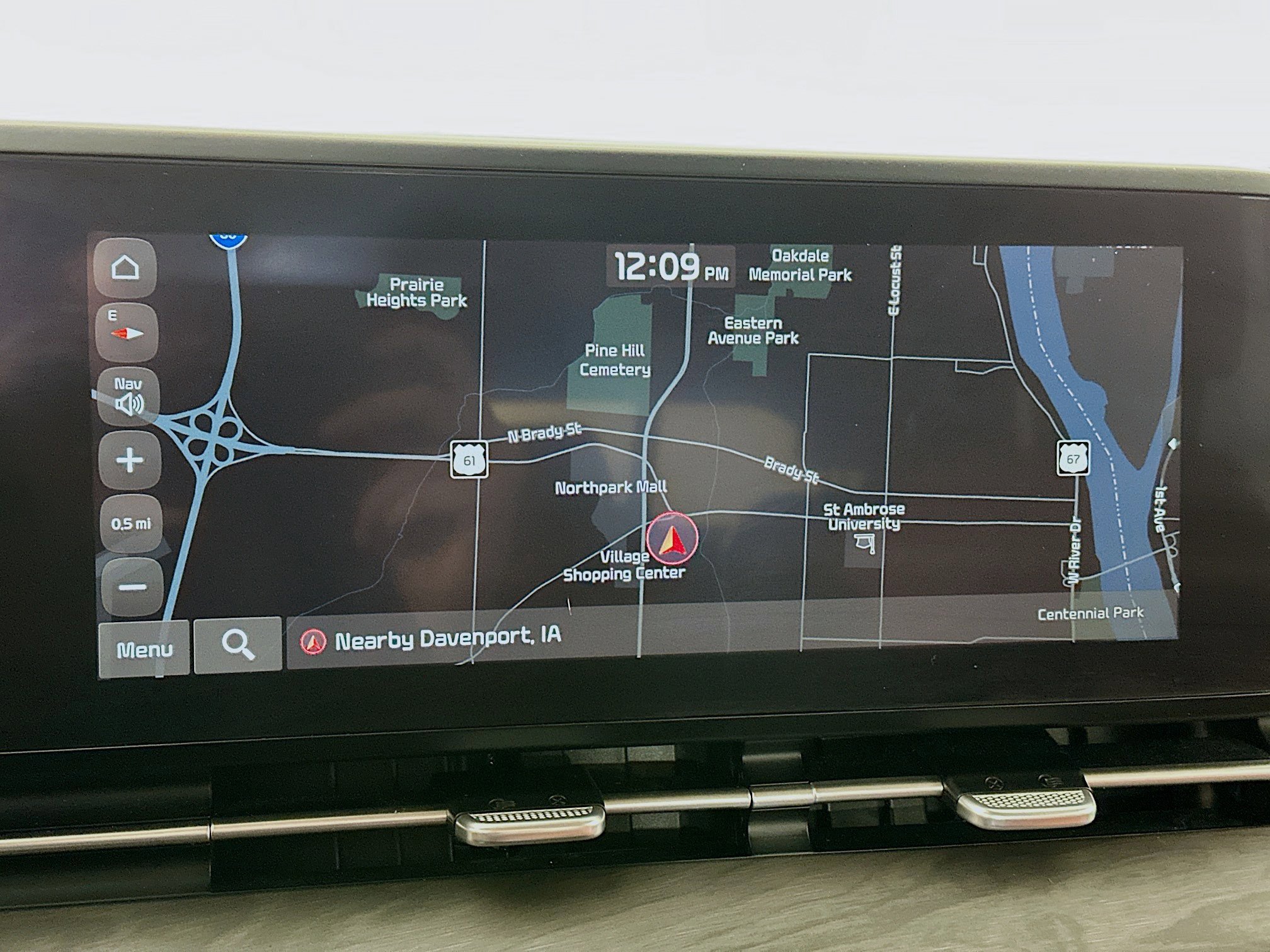 Used 2024 Kia Carnival SX FWD image 13