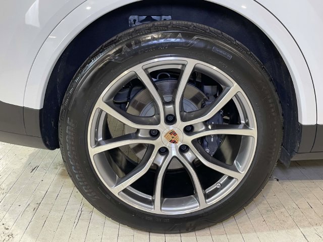 Certified 2026 Porsche Cayenne Coupe AWD/4WD image 12