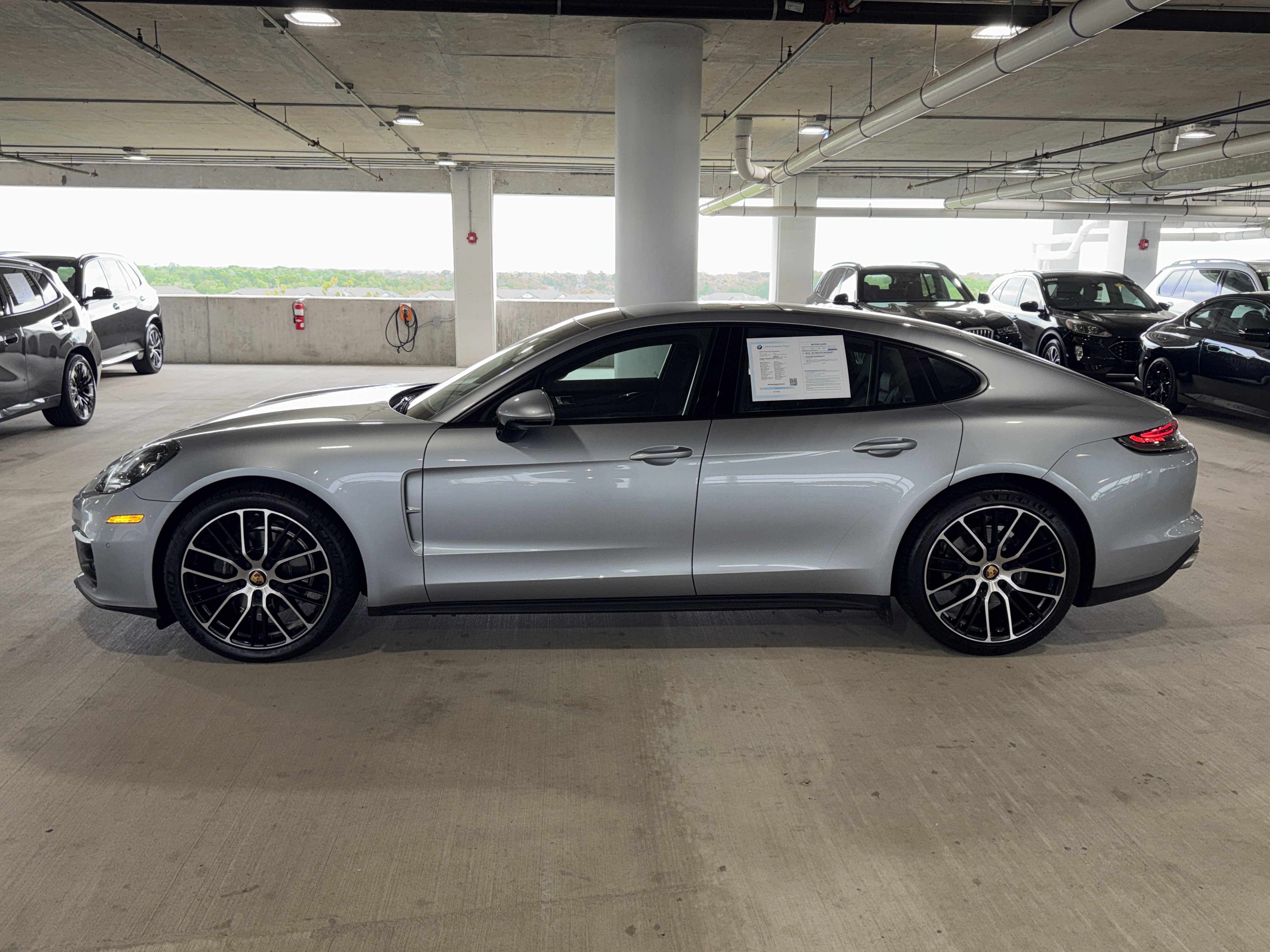 Used 2023 Porsche Panamera image 5