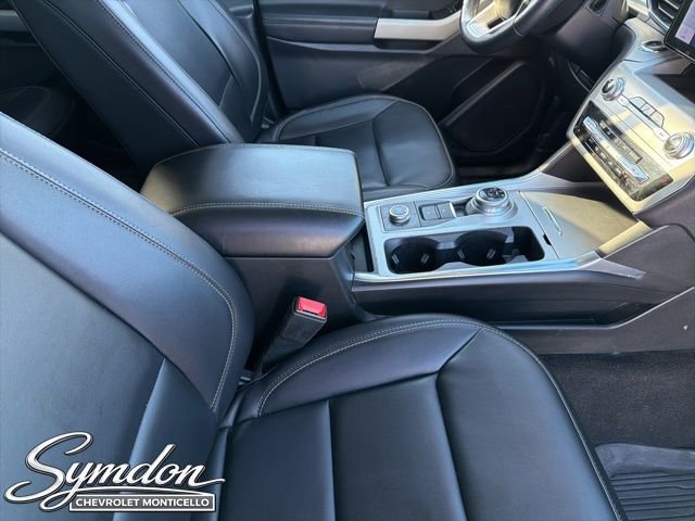 Used 2022 Ford Explorer XLT w/ Equipment Group 202A image 24