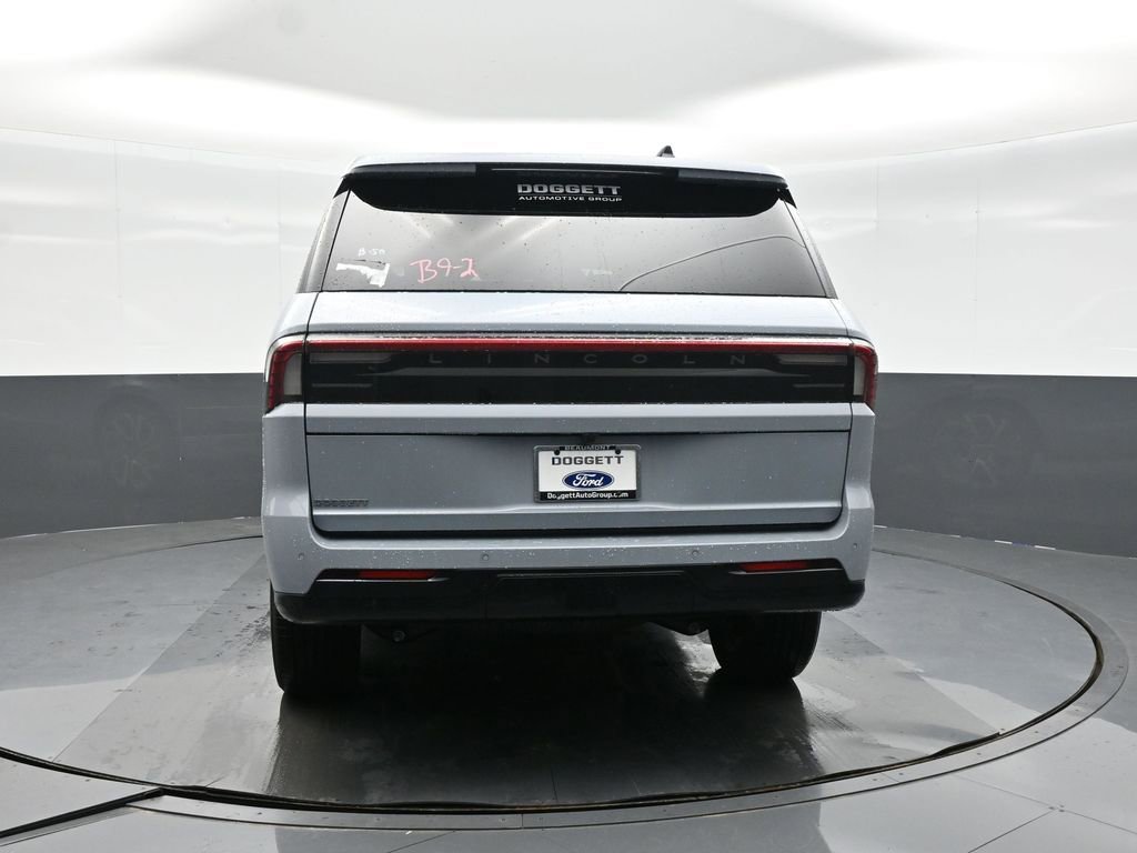 New 2026 Lincoln Navigator Reserve AWD/4WD image 5