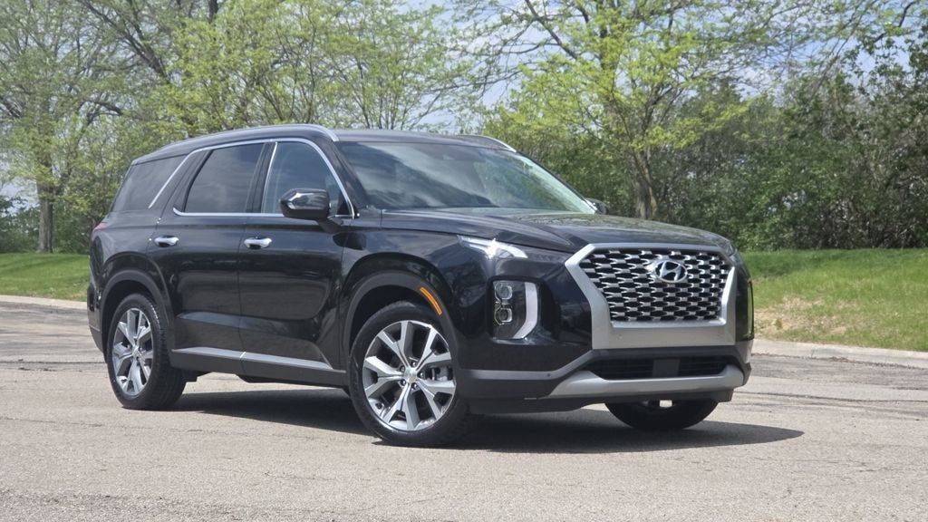 Used 2021 Hyundai Palisade SEL w/ Cargo Package FWD image 2