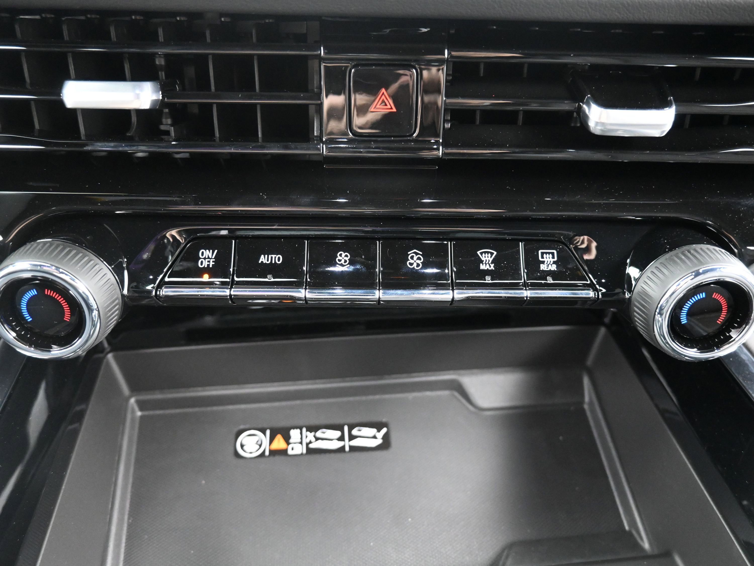 New 2026 Chevrolet Suburban High Country image 24