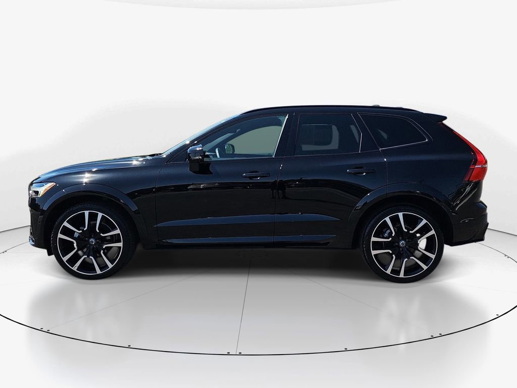 Used 2023 Volvo XC60 B5 Ultimate w/ Protection Package Premier image 9
