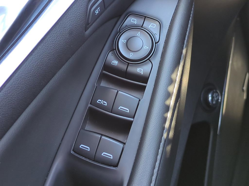 Used 2021 Buick Enclave Avenir w/ Avenir Technology Package image 22