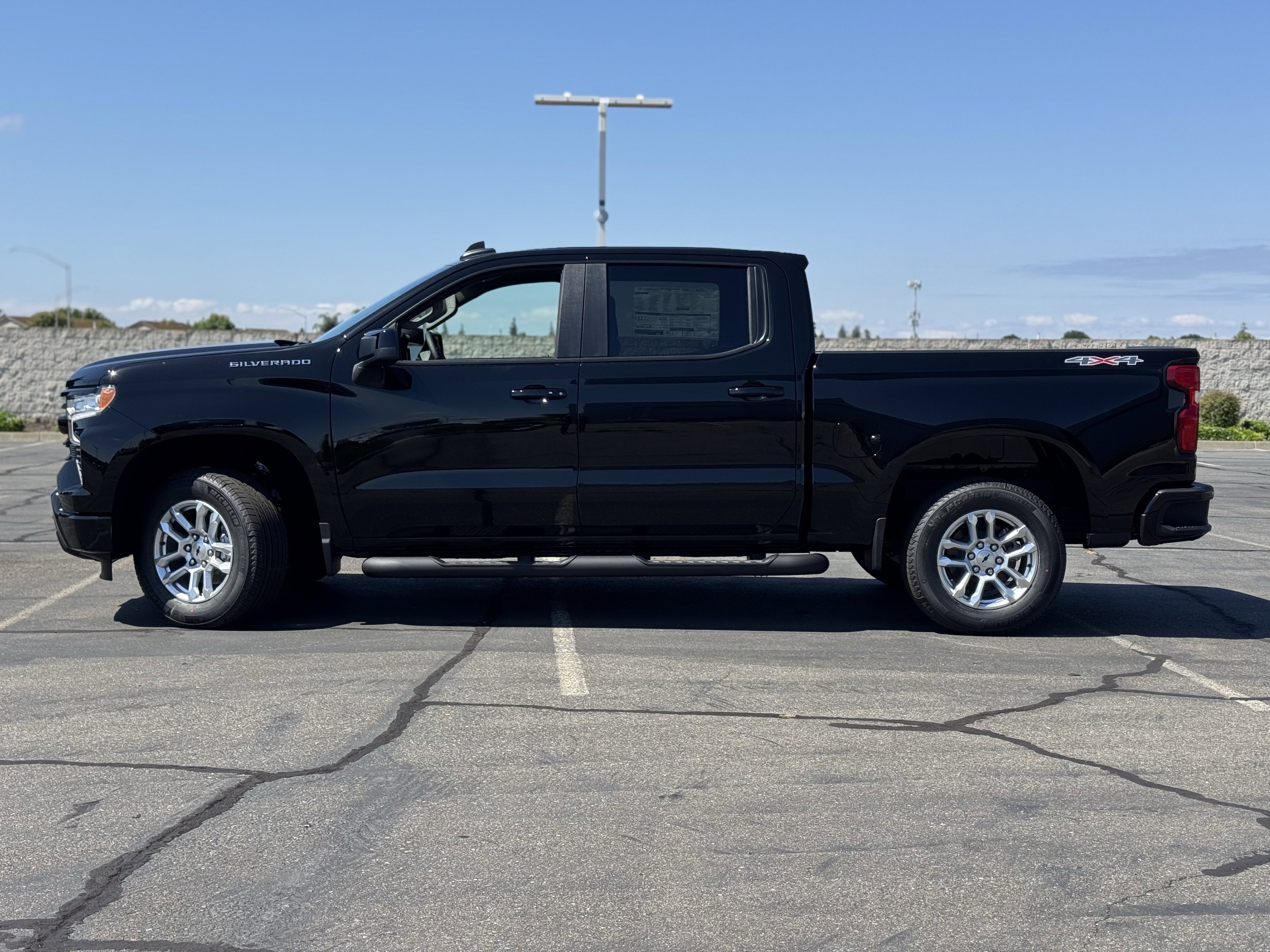 New 2026 Chevrolet Silverado 1500 RST w/ Convenience Package II AWD/4WD image 4