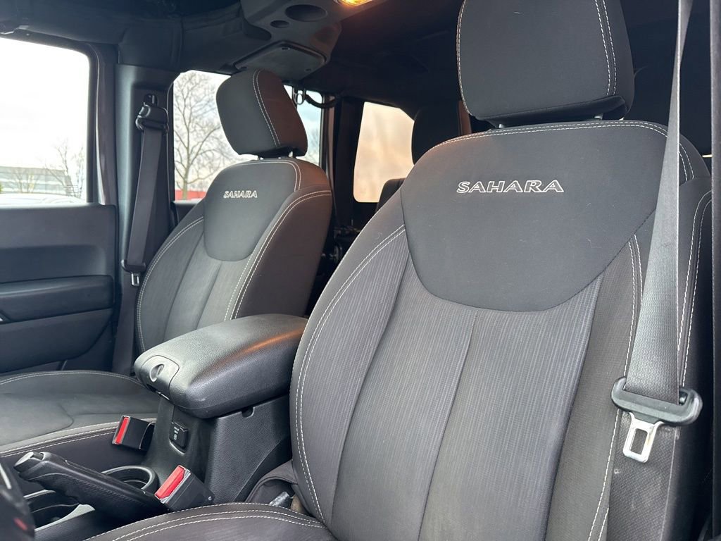 Used 2017 Jeep Wrangler Unlimited Sahara image 26