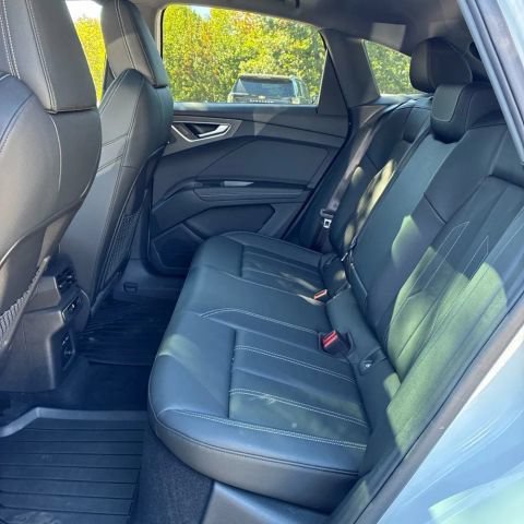 Used 2022 Audi Q4 e-tron Premium Plus AWD/4WD image 8