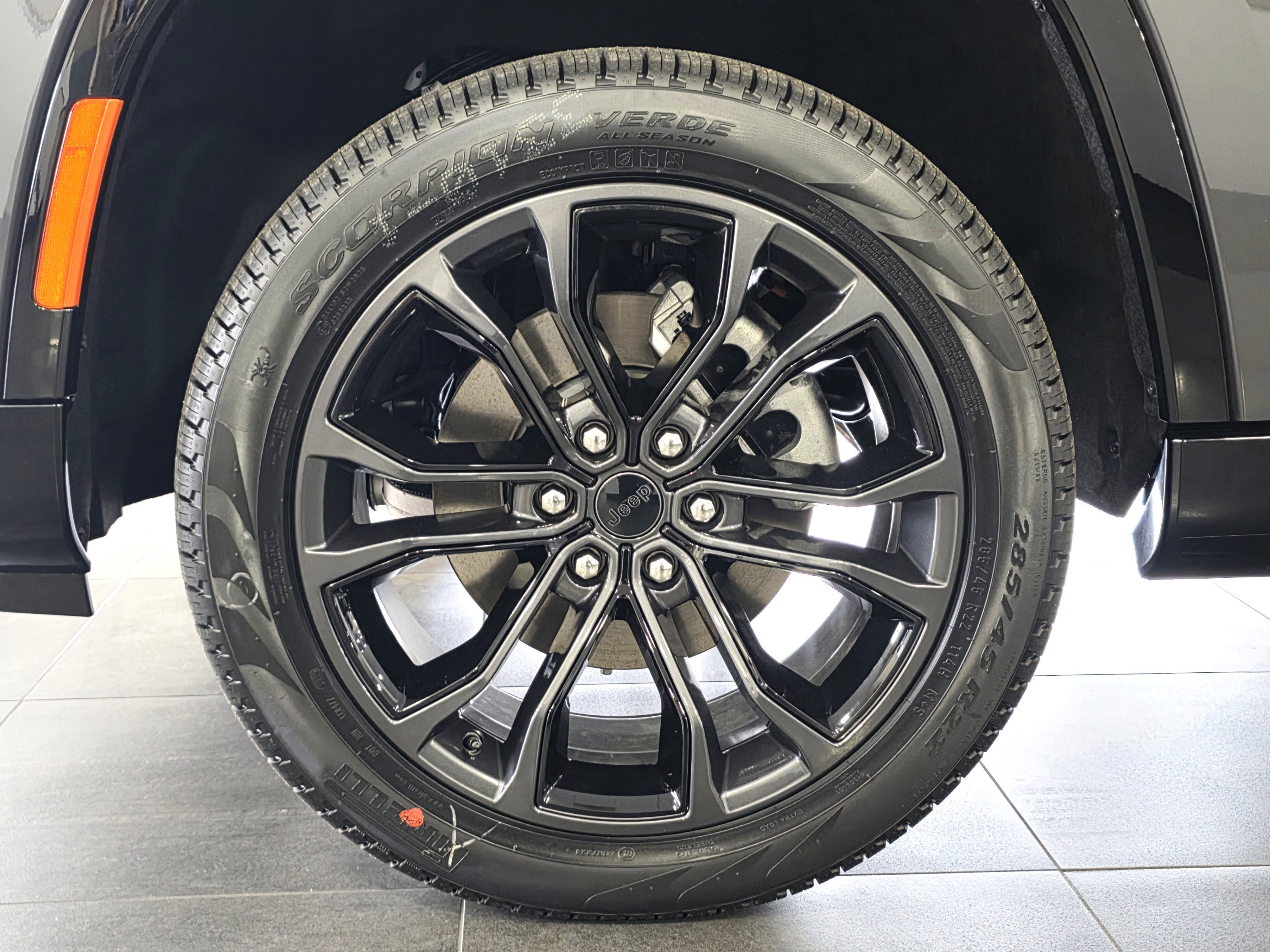 New 2026 Jeep Grand Wagoneer Summit image 9