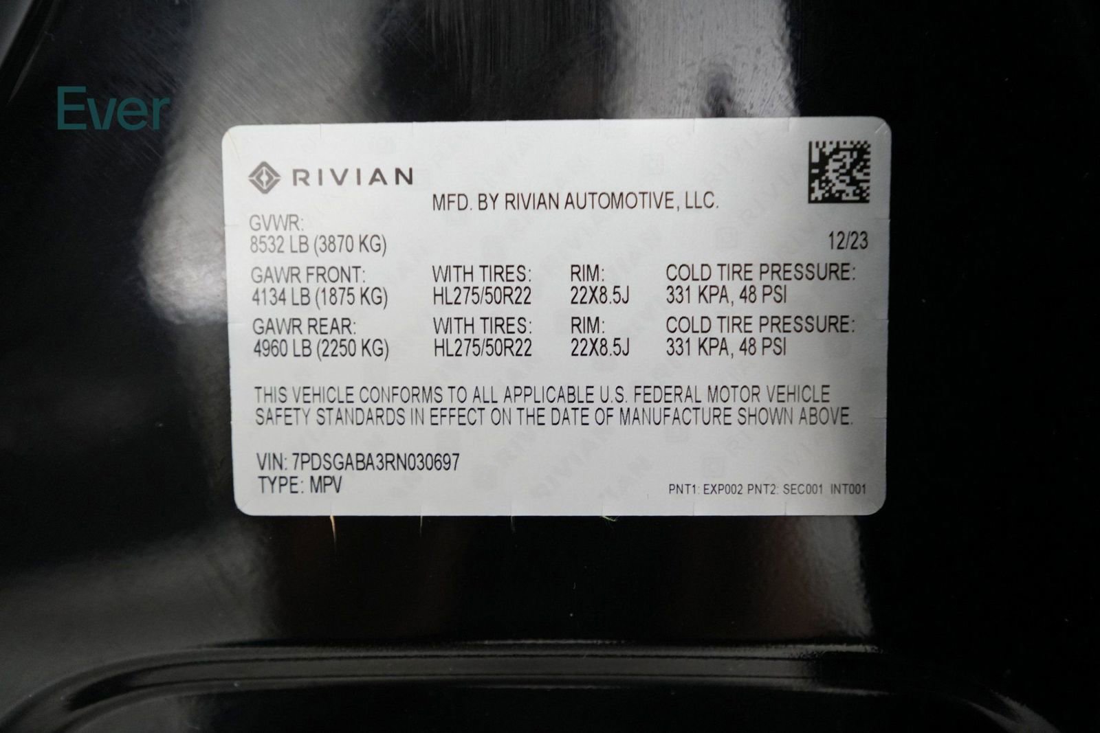 Used 2024 Rivian R1S Adventure image 27