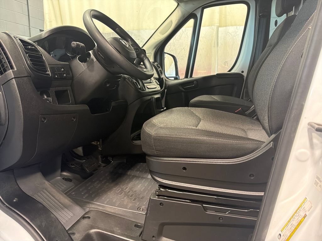 Used 2023 RAM ProMaster 3500 w/ Driver Convenience Group FWD image 3