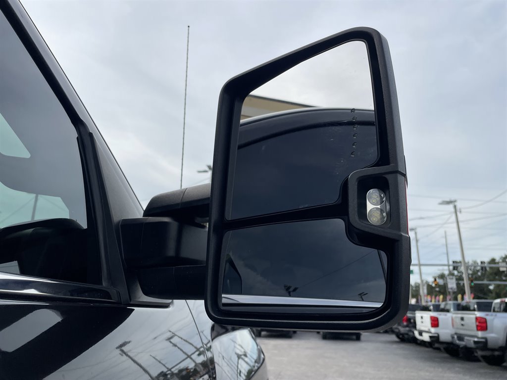 Used 2015 GMC Sierra 3500 Denali w/ Duramax Plus Package image 37