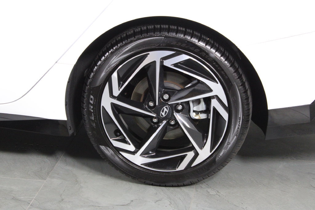 Certified 2026 Hyundai Sonata SEL FWD image 15