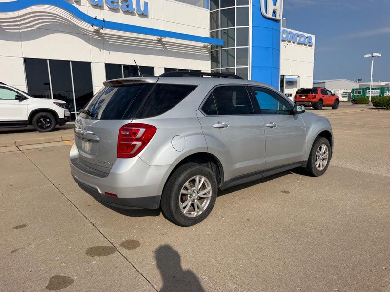 Used 2016 Chevrolet Equinox LT w/ Convenience Package FWD image 2