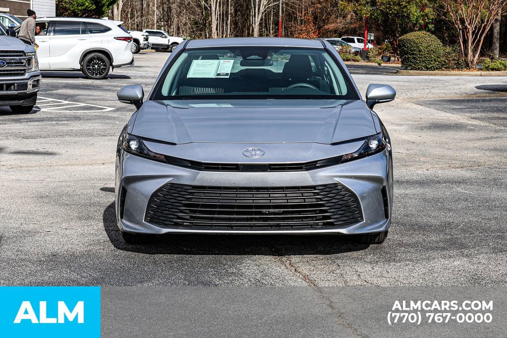 Used 2025 Toyota Camry LE image 11