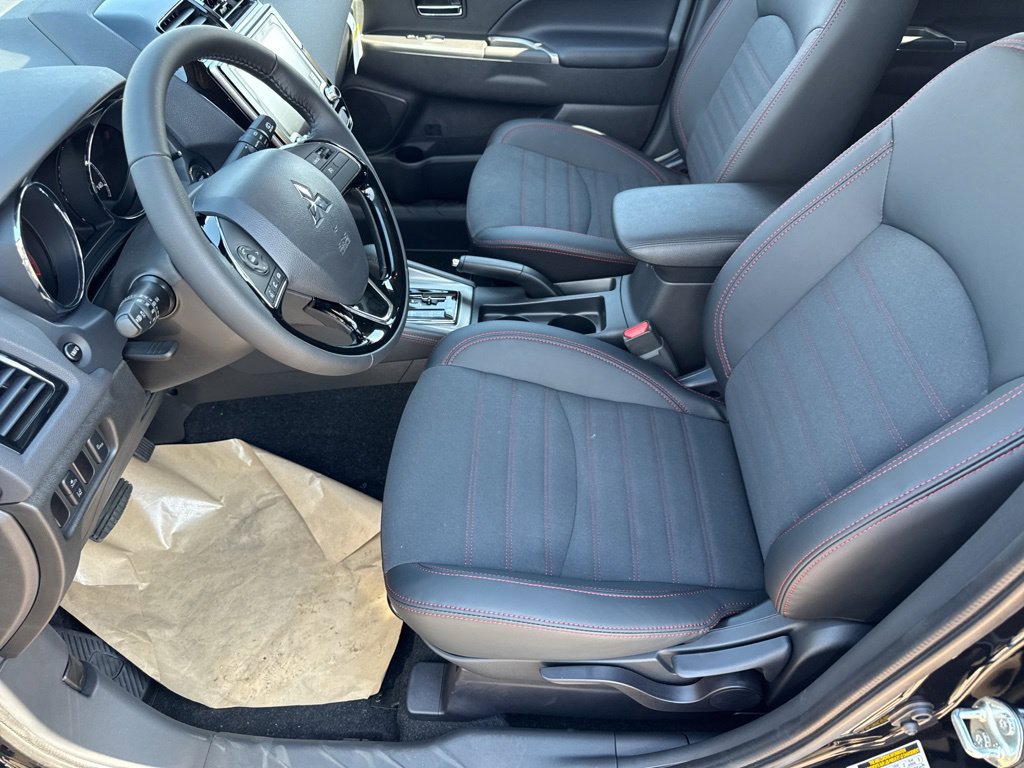 New 2027 Mitsubishi Outlander Sport SE FWD image 21