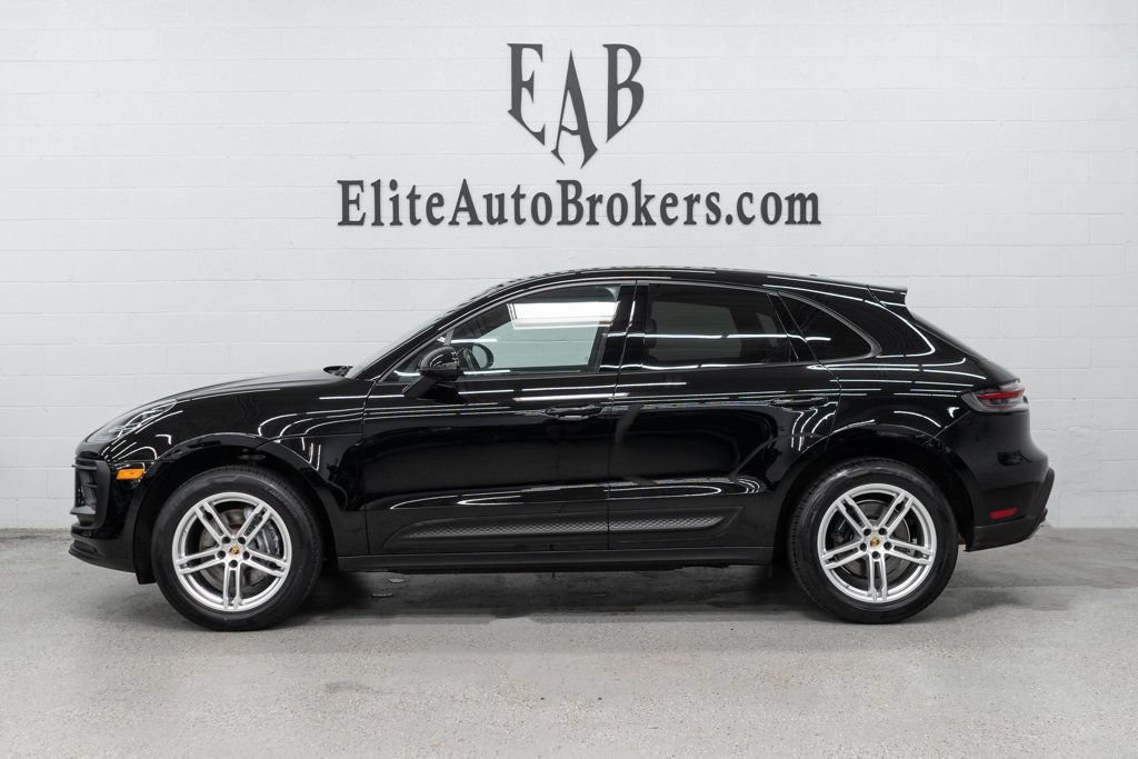Used 2024 Porsche Macan AWD/4WD image 2