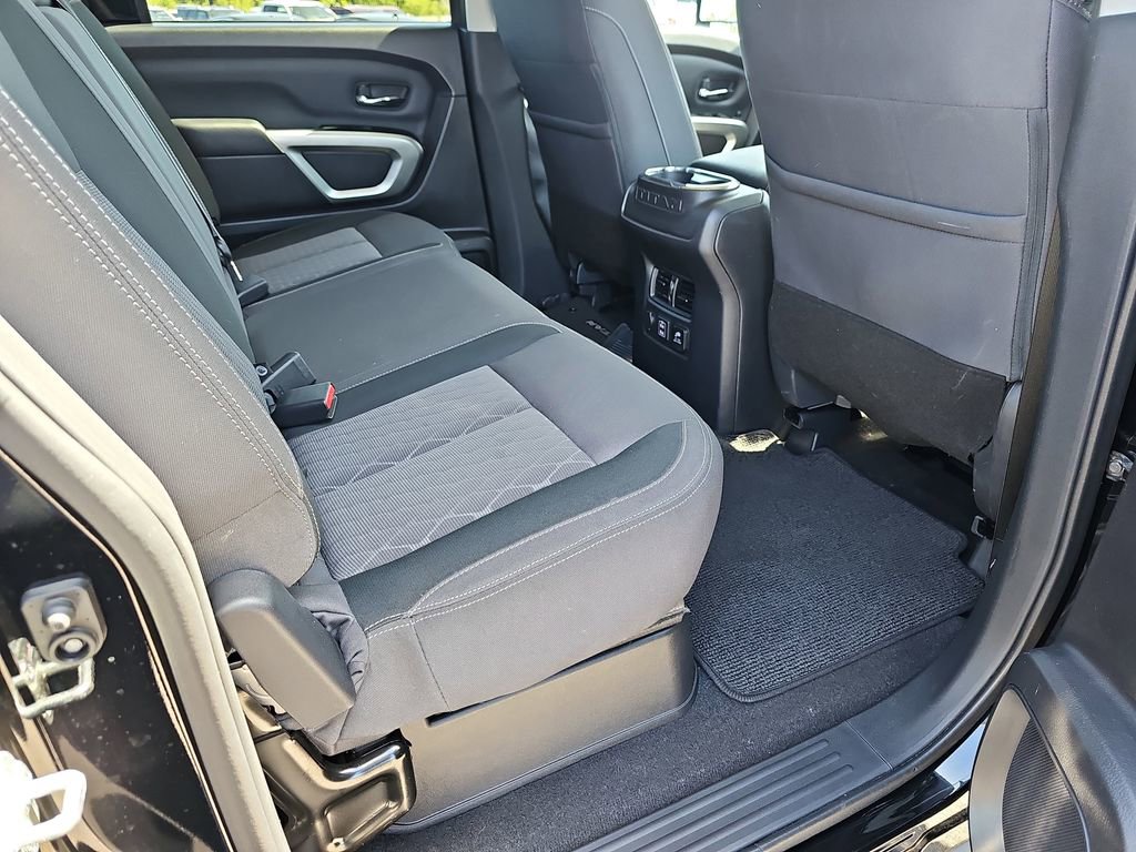 Used 2024 Nissan Titan SV w/ SV Convenience Package image 14