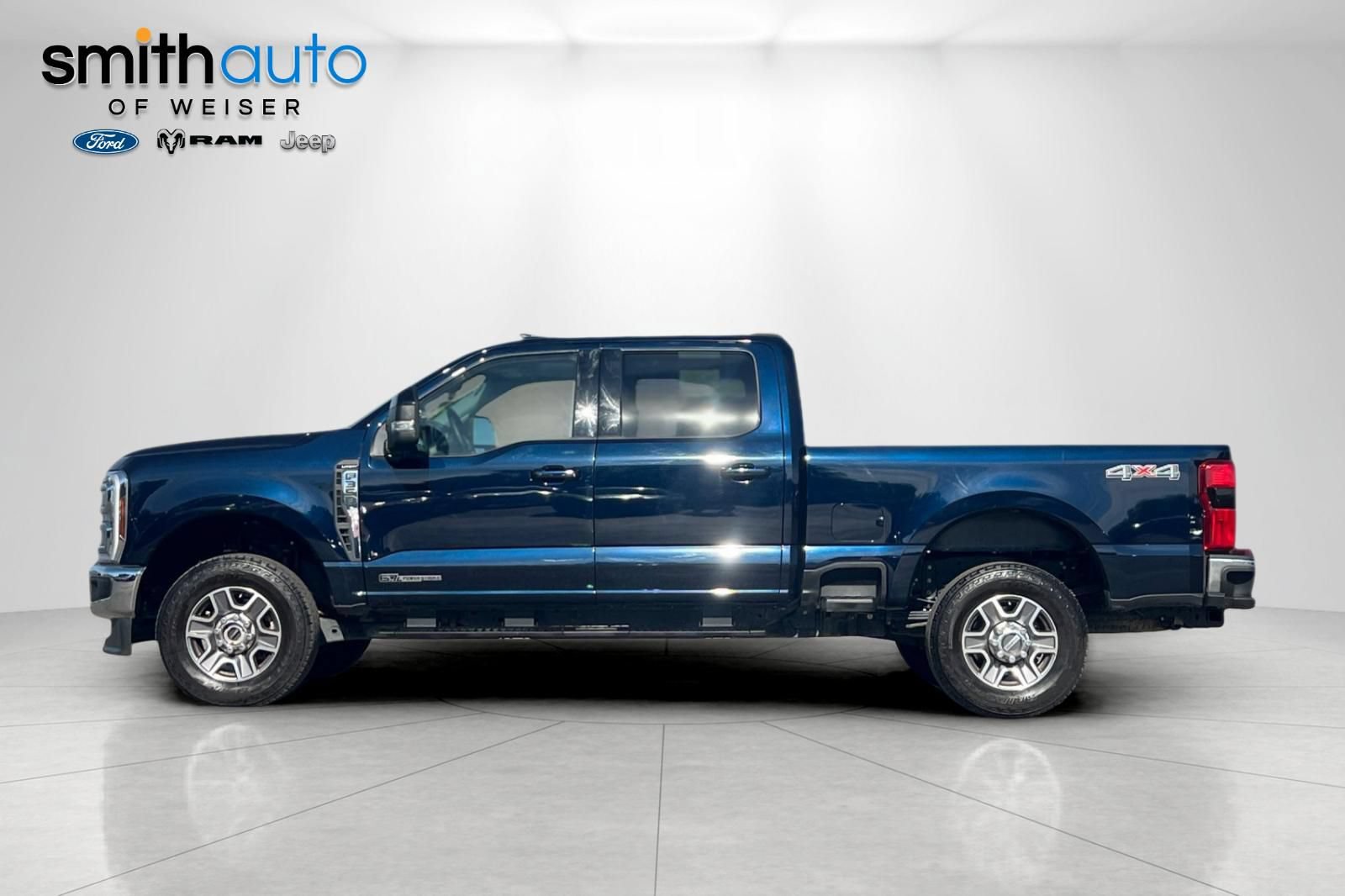 Used 2025 Ford F350 Lariat w/ Camper Package AWD/4WD image 8