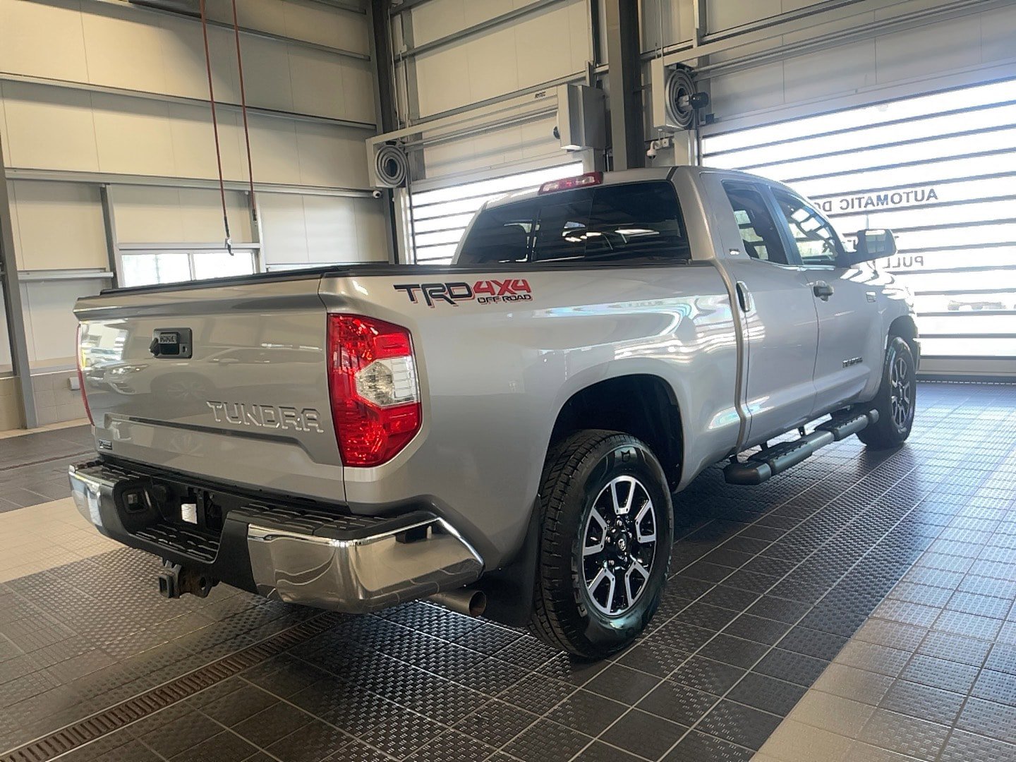Used 2016 Toyota Tundra SR5 w/ TRD Off Road Package image 16