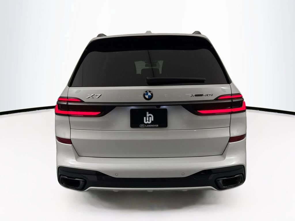 Used 2026 BMW X7 xDrive40i w/ M Sport Package image 6